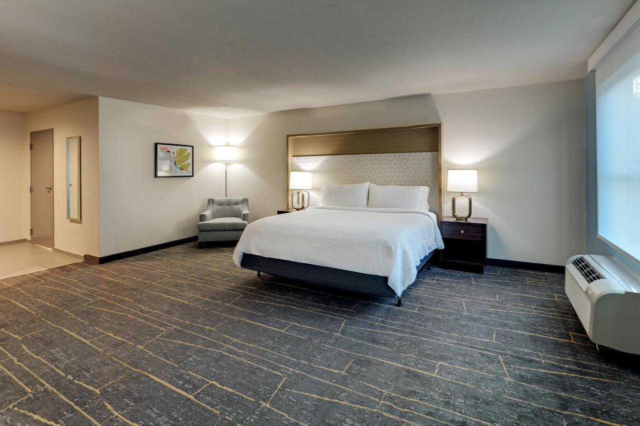 Holiday Inn Mobile Airport By Ihg Экстерьер фото