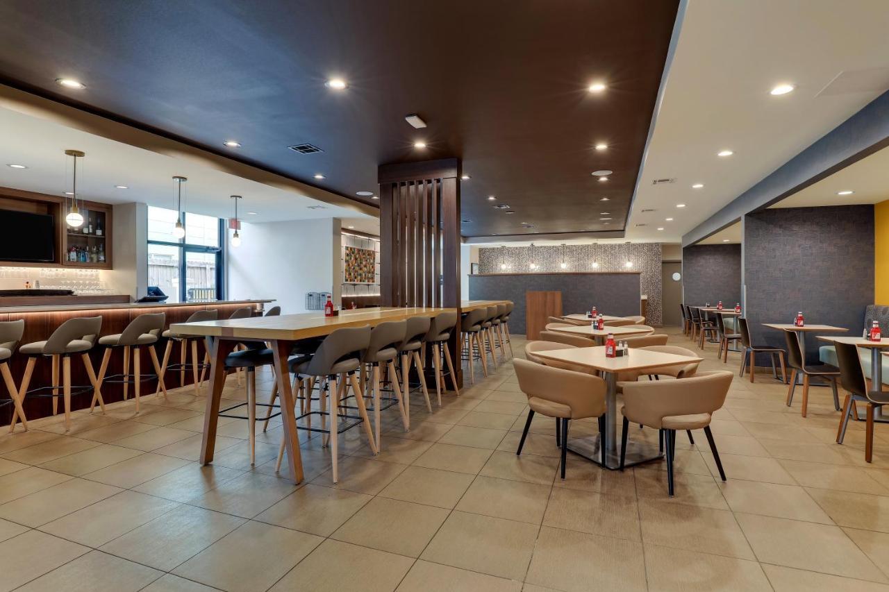 Holiday Inn Mobile Airport By Ihg Экстерьер фото