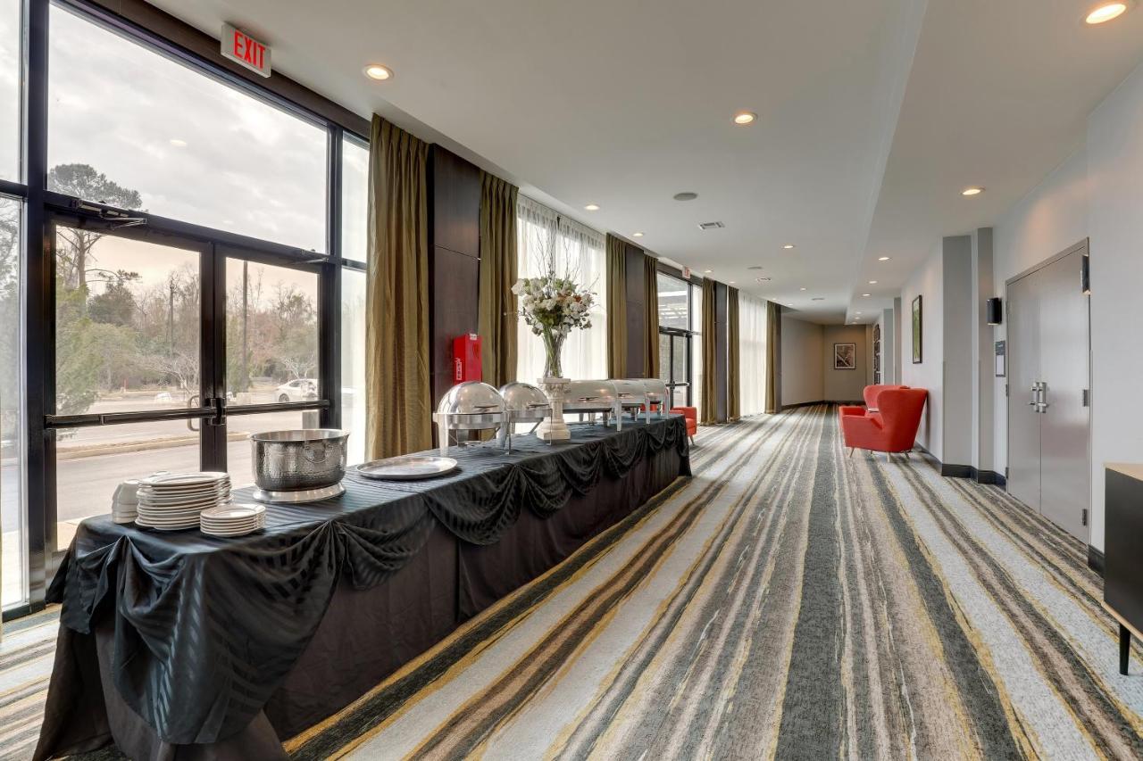 Holiday Inn Mobile Airport By Ihg Экстерьер фото
