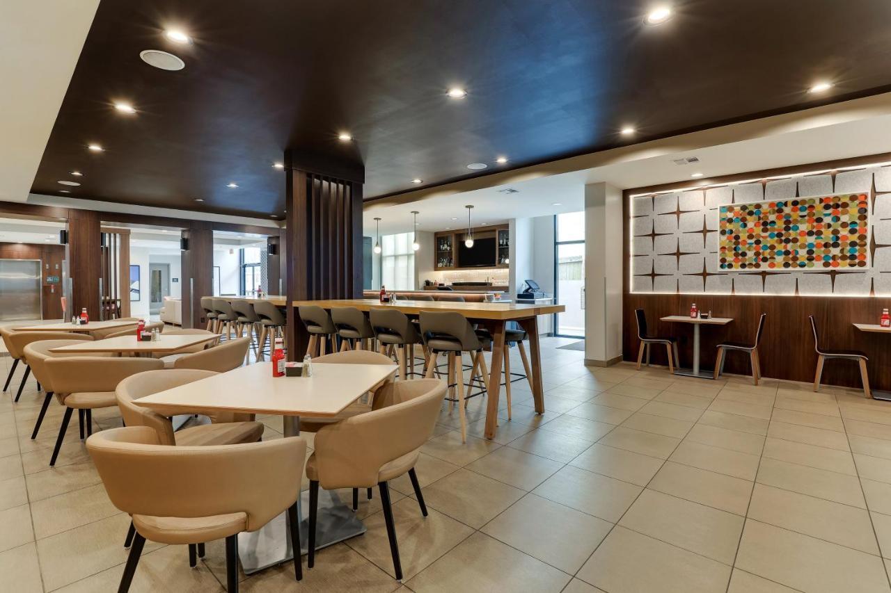 Holiday Inn Mobile Airport By Ihg Экстерьер фото